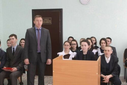 Кайбыч районы судында "Ришвәтчелеккә карата суд" дип исемләнгән класс сәгате үткәрелде