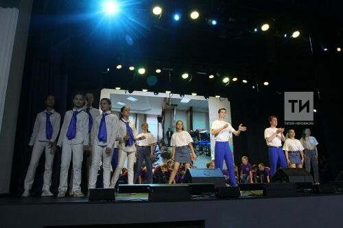 Балалар «Мы вместе — Без бергә» акциясе концертында талантларын күрсәттеләр
 