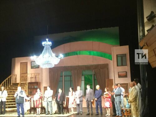 Үзбәк театры актеры: Безнең артистлар беренче театраль белемне татарлардан алган