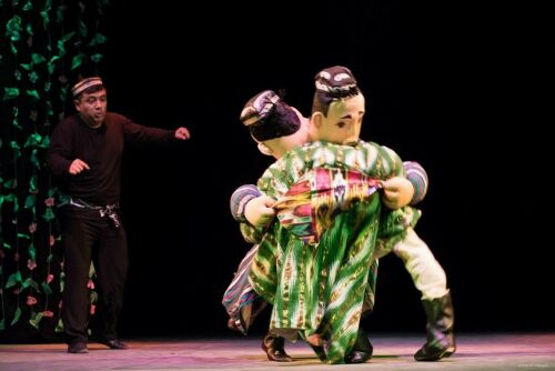 Үзбәк курчак театры нәүрүз турында мәгърифәти тамаша күрсәтте