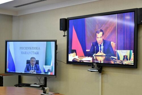 Миңнеханов Дмитрий Медведевнең илкүләм проектлар буенча киңәшмәсендә катнашты
 