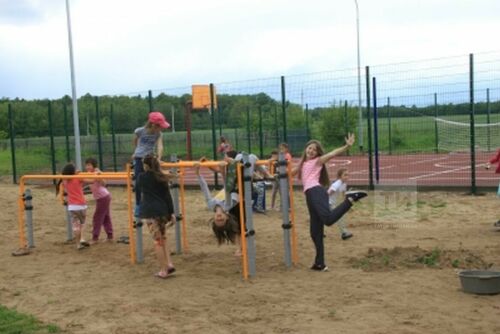 Түбән Каманың лагерында балаларга һөнәри юнәлеш бирүгә багышланган очрашу үткән