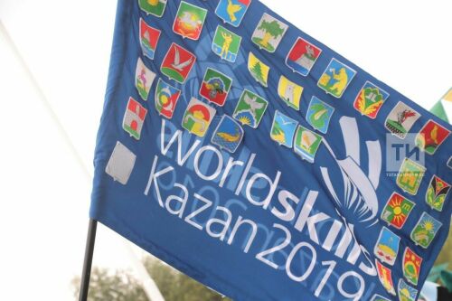 Теләчедәге Театраль Сабан туенда WorldSkills флагын хөрмәтләү тантанасы узды