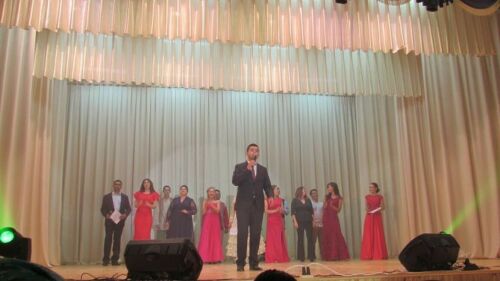 Әтнә театры артистлары гражданнарның сайлау активлыгы кысаларында концерт куйды