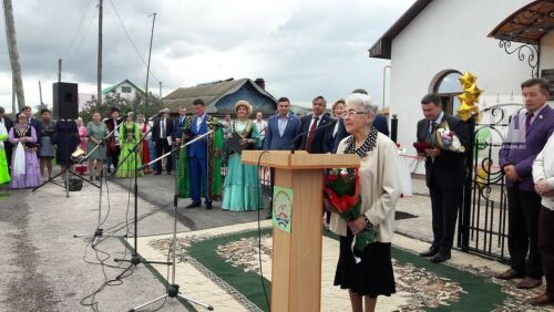 Ләйлә Кәримова татар милләтенә күрсәткән хезмәтләре өчен медаль белән бүләкләнде