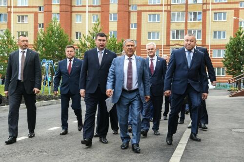 Татарстан Президенты «Җәлилнефть» идарәсенең 60 еллык юбилее белән котлады