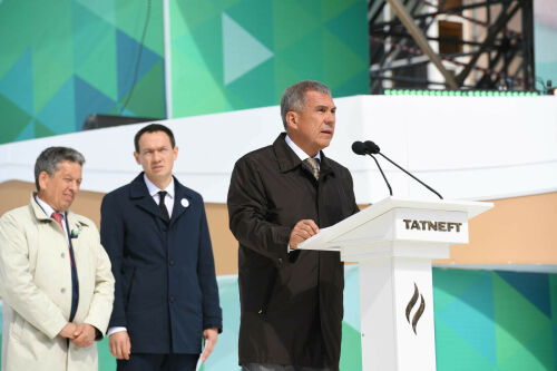 Миңнеханов: Татарстан - Россиядә нефть эшкәртә торган төп регионнарның берсе