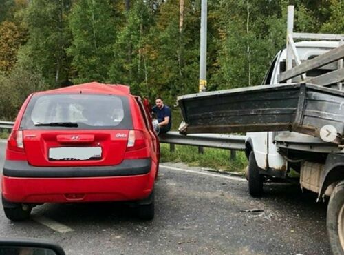 Казанның Горький шоссесында берничә чакрымлы бөке хасил булган