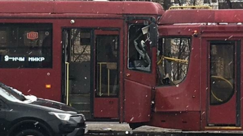 Казанда тормозлары эшләмәү сәбәпле, трамвайлар бәрелешкән, ике пассажир травма алган