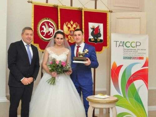 «Казан» Гаилә үзәгендә 2020 елда өйләнешкән беренче пар язылышты