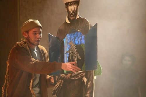 Кариев театры Мостай Кәримнең «Озын-озак балачак» әсәрен сәхнәләштерде