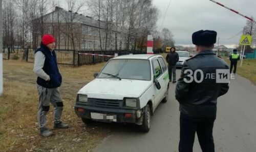 Тукай районында хисаптан алынган «Ока»да авыл буйлап йөргән егетне тотканнар