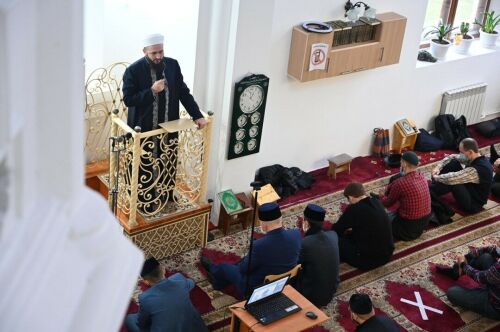 Татарстан мөфтие Иваново Җәмигъ мәчетендә җомга намазын үткәрде