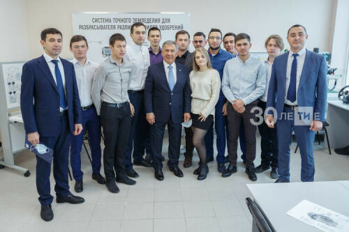 Рөстәм Миңнеханов «мехфак» студентларына: Сез бик яхшы белгечлек сайлагансыз