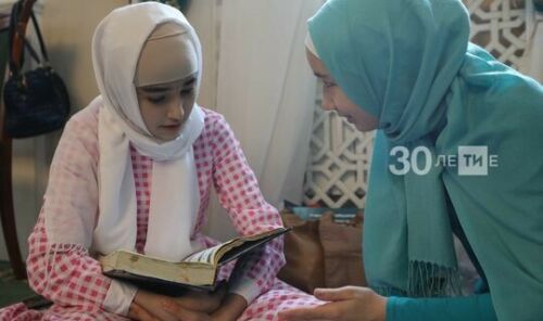 Татарстанның мәгариф һәм фән министры: Яулык бәйләгән балага шәхес итеп карарга кирәк