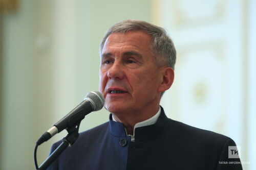 Рөстәм Миңнеханов татарстанлыларны Халыклар бердәмлеге көне белән котлады