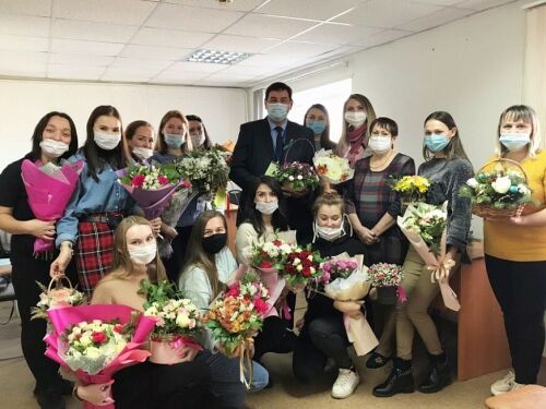 Түбән Камада декрет ялындагы хатын-кызлар өчен түләүсез курслар оештырылган