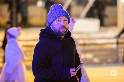 Тимур Бекмамбетов Илгиз Зәйниев инсценировкасы буенча курчак спектакле чыгара