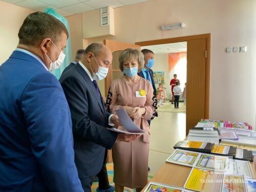 Марат Әхмәтов Аксубай балалар бакчасында чуваш төркемнәре оештырырга күрсәтмә бирде 