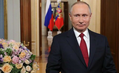 Владимир Путин Россия хатын-кызларын 8 Март белән тәбрик итте