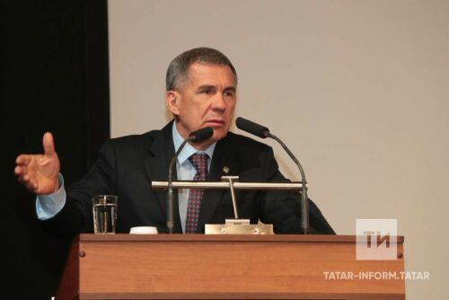 Рөстәм Миңнеханов республиканың бакчачылык ширкәтләренә ярдәм күрсәтергә чакырды