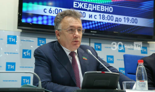 Әминов башкорт теленең төньяк-көнбатыш диалектын кертергә теләүчеләрне тәнкыйтьләде