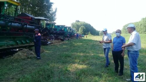 Актанышта комбайннар парады узды