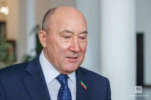 Марат Әхмәтов милли мәгариф юнәлешендә эшләячәк эшче төркем алдында бурычлар куйды