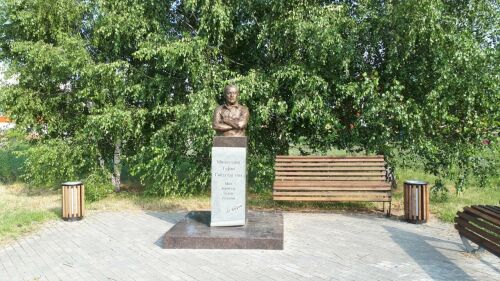 Туфан Миңнуллин истәлегенә Кама Тамагында 85 агач утыртылачак