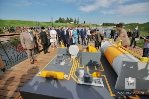 Минтимер Шәймиевкә «Бабайда кунакта» паркында балачак уеннарын исенә төшерделәр