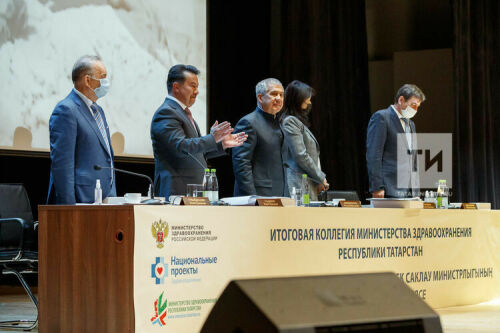 Рөстәм Миңнеханов коронавирустан вакцинацияләү буенча эшче төркем булдырылганын әйтте