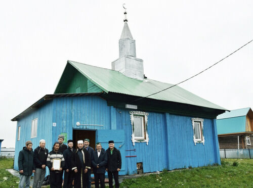 Төмән өлкәсенең Сөләйман авылында егерме ел буш торган мәчеттә кабат азан яңгырады