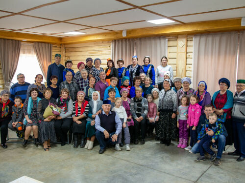 Башкортстанның Туймазы районы Төмәнәк авылында татарлар яшәве исбатланган китап чыкты