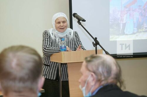 Тарих укытучысы: Мәүлә Колый Сарман районы Шыгай авылында мәдрәсә мөдире булган