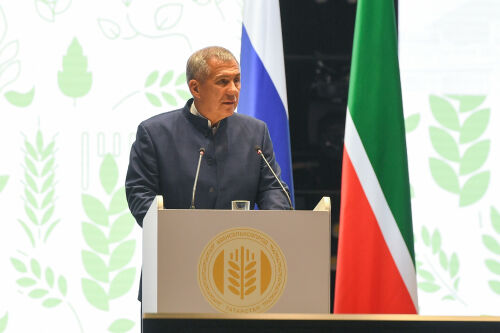 Рөстәм Миңнеханов: Безнең төп бурыч — язгы кыр эшләрен уңышлы оештыру һәм уздыру