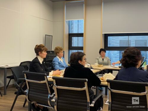 Татьяна Ларионова: Ата-аналар өчен тел өйрәнү дәресләре һәр мәктәптә булырга тиеш 