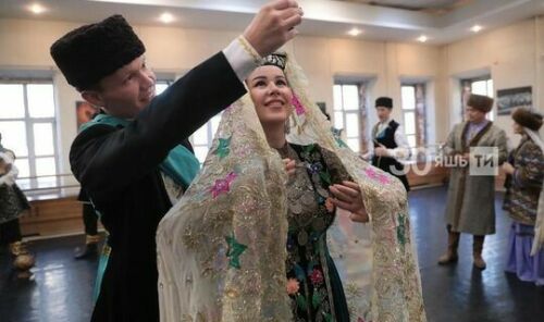 Казанда Татарстан Дәүләт җыр һәм бию ансамбле лидерларының икеләтә юбилее уза