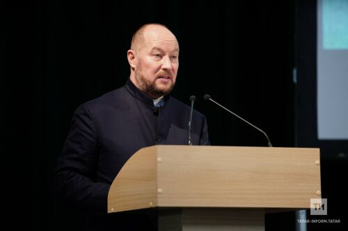 Әсгать Сәфәров Язучыларга Татарстан Президенты Рөстәм Миңнеханов сәламләвен җиткерде