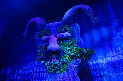 Иң яхшы балалар спектакльләре Кариев театрында һәм ТЮЗда куелган