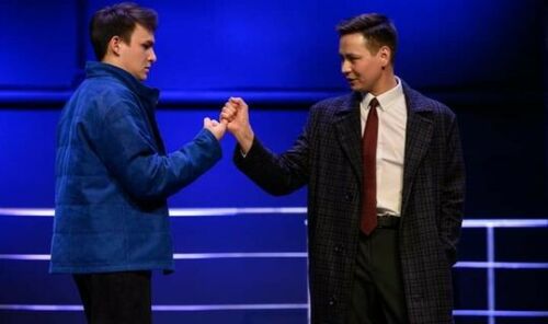 «Тантана» театр премиясе Чаллы театрының яшь артисты Винер Фәйзуллинга тапшырылды