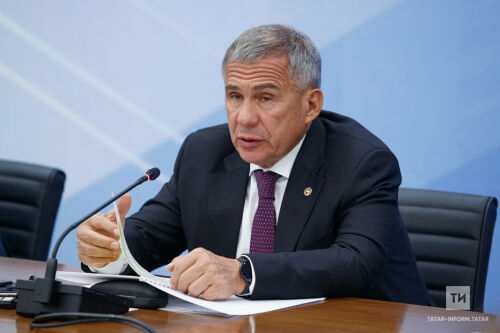 Рөстәм Миңнеханов: Безгә чиста татар мәктәпләре кирәк