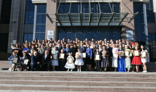 «Созвездие-Йолдызлык» хәрәкәтендә катнашучыларга стипендияләр тапшырылды 