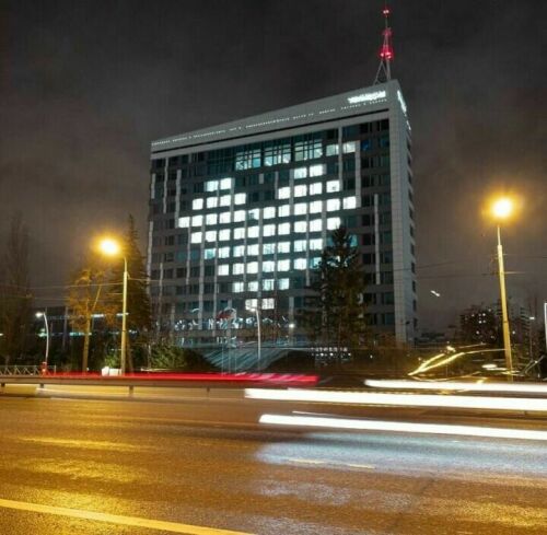 «Татмедиа»да ашыгыч ярдәм хезмәткәрләренә рәхмәт белдереп йөрәк сурәте кабынды