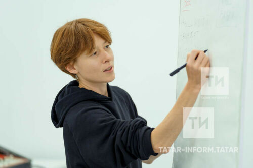 Йолдыз Миңнуллина балалар өчен китап язучыларга сюжет кору алымнарын өйрәтте