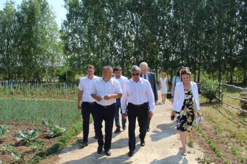 Кукмаралылар Васил Шәйхразиев белән туган телләрне саклау хакында фикер алышты