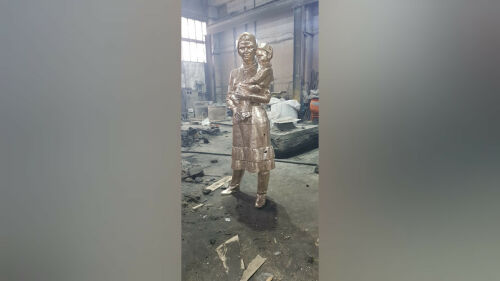 Зәки Зәйнуллинның «41нең арбалы хатыннары» пьесасындагы алты хатынга һәйкәл куела