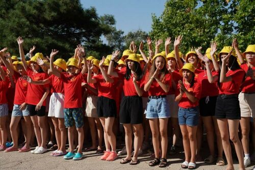 «Созвездие-Йолдызлык» балалары Кырымда зур концерт куйды