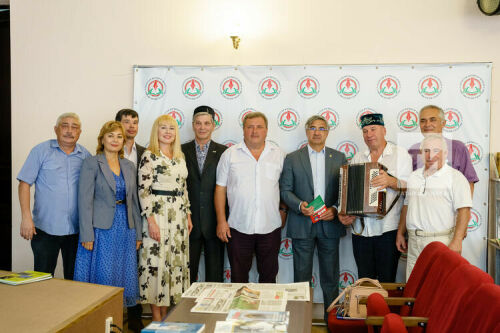 Татар язучылары татарлар яшәгән төбәкләр буйлап әдәби экспедициягә чыга