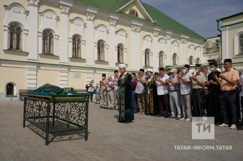 Бүген Казанда танылган галим Фарсель Зыятдинов белән хушлаштылар