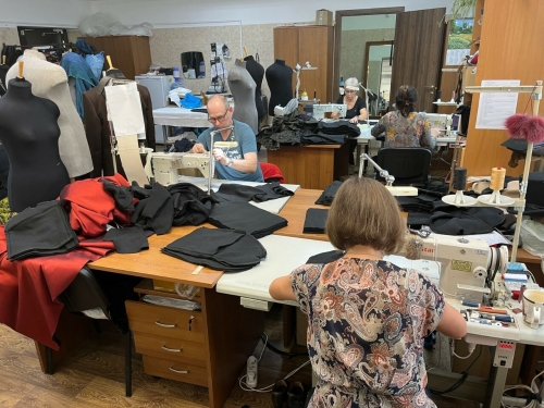 Мәдәният учреждениеләре мобилизацияләнүчеләр өчен 7 000 балаклава теккән